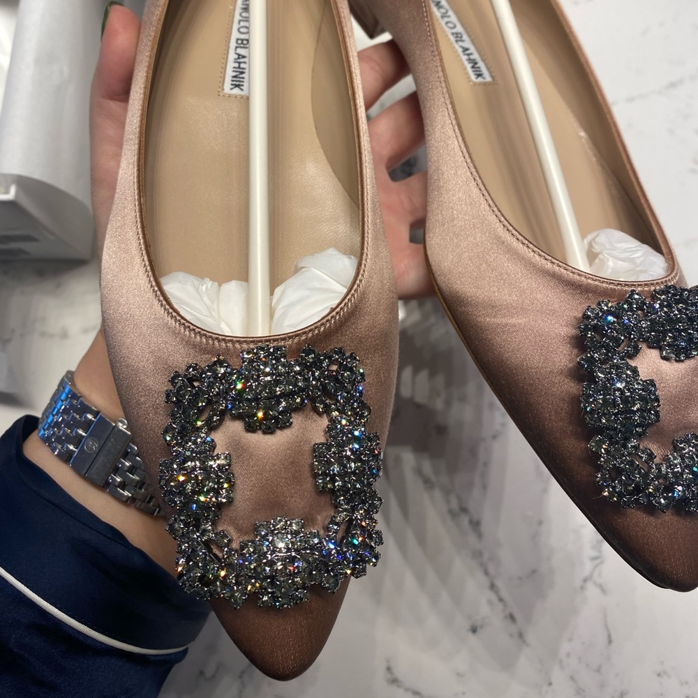 Manolo Blahnik Hangisi flats in nude color. Size 38 EU which is 7.5 US. New
